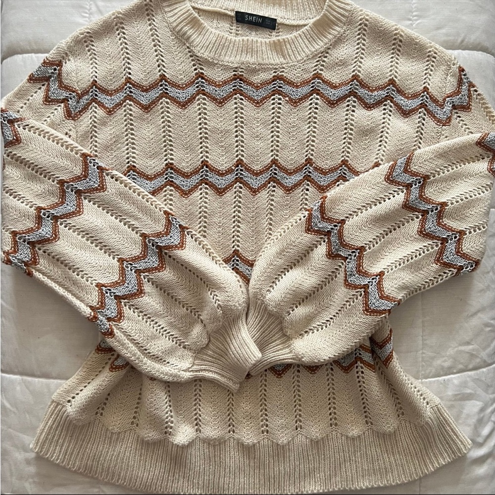Beige Chevron Crewneck Knit Cream Brown Blue Sweater